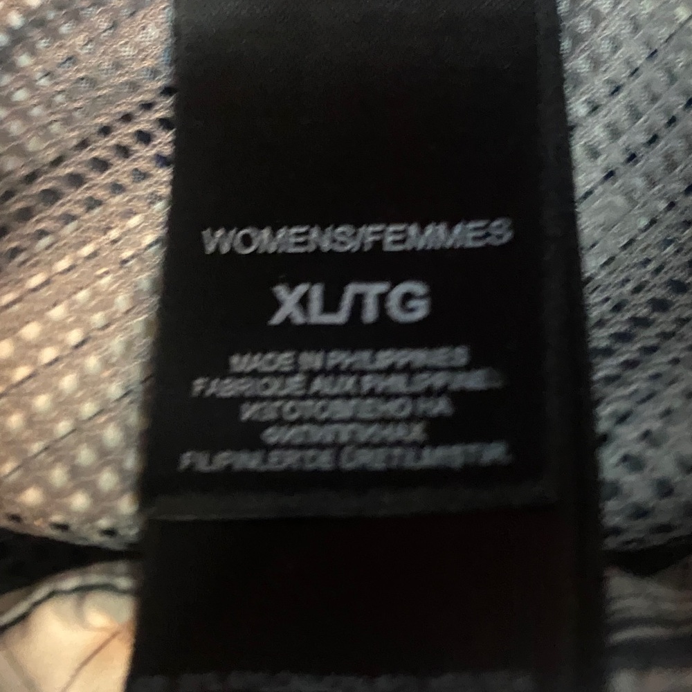 The North Face Plaid Shirt - Picture 3 of 6